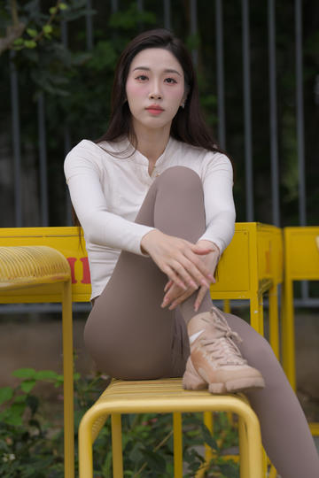 国产日韩制服在线播放